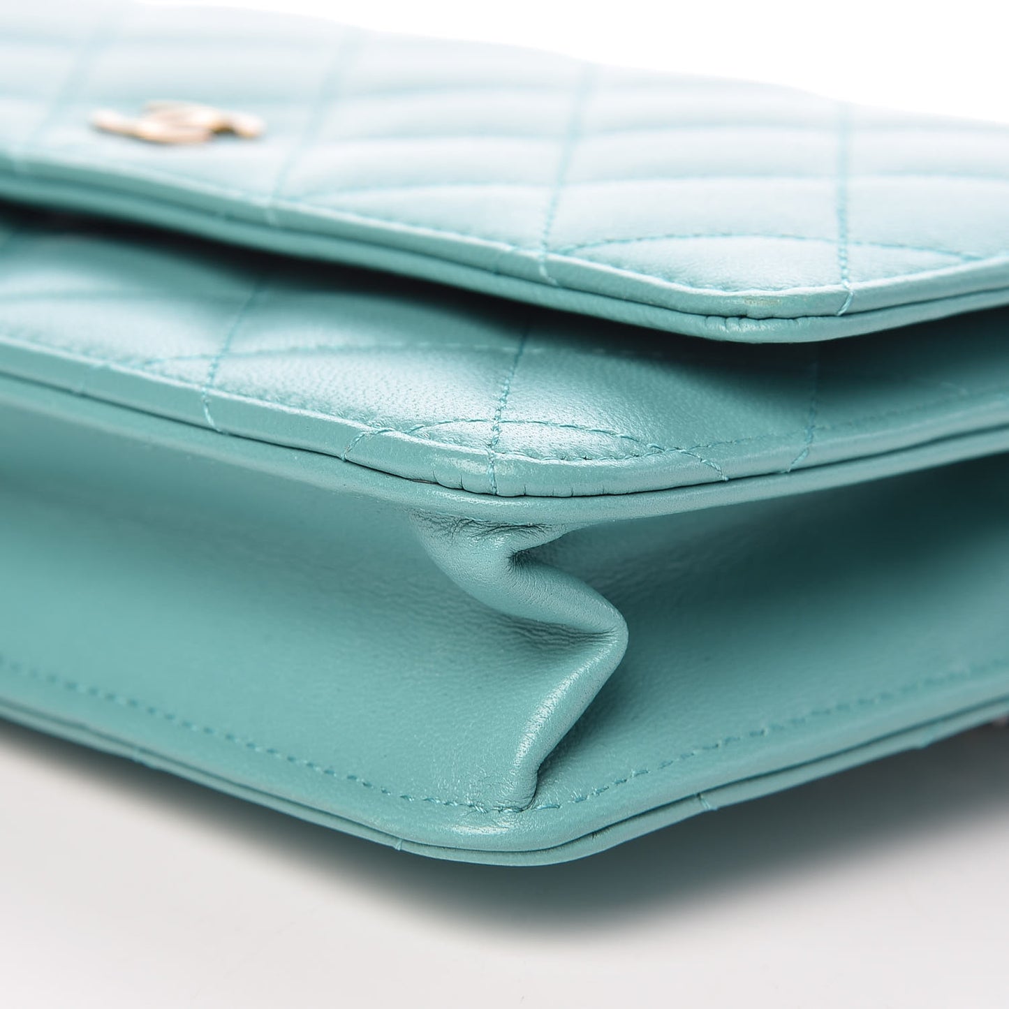 Calfskin Quilted Wallet On Chain WOC Green