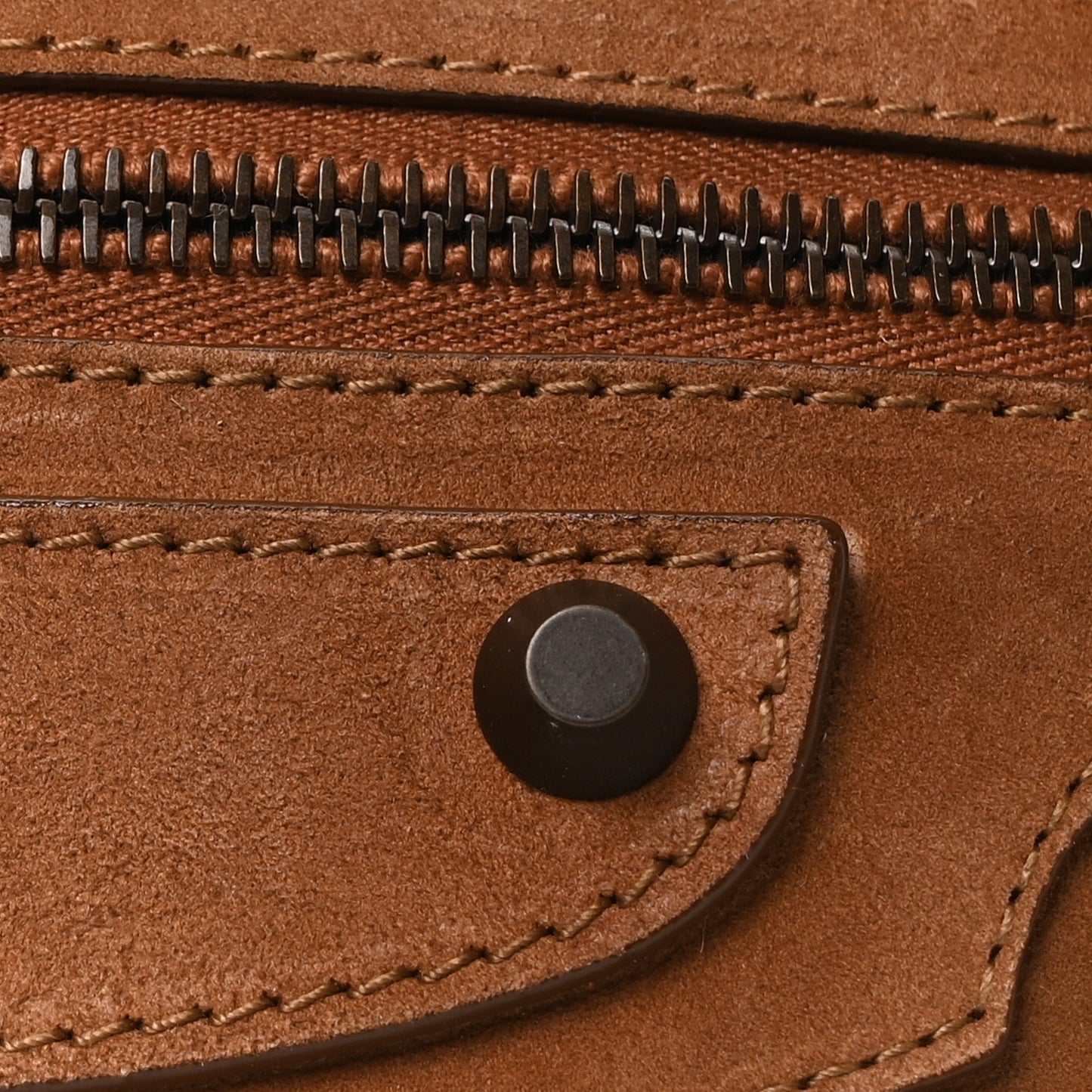 Suede Calfskin Classic Hardware Medium Le City Camel