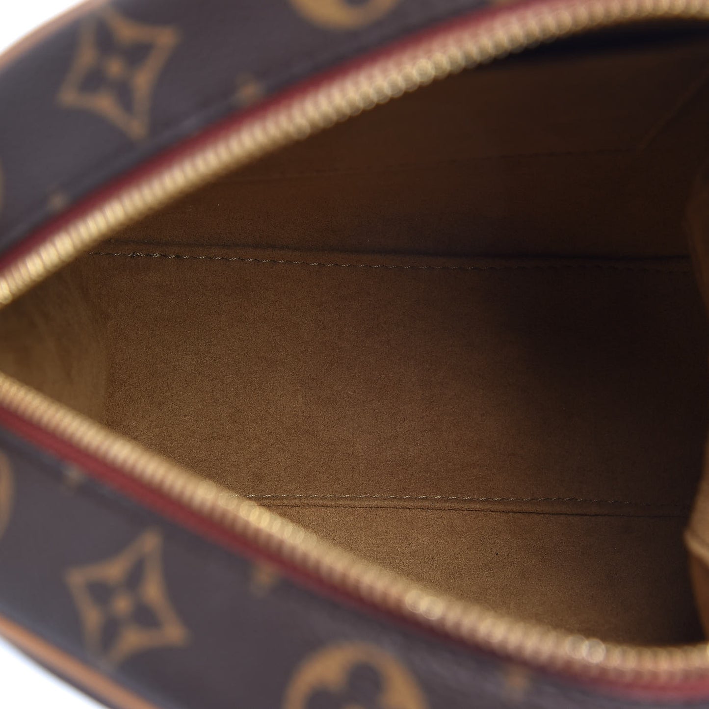 Monogram Boite Chapeau Souple