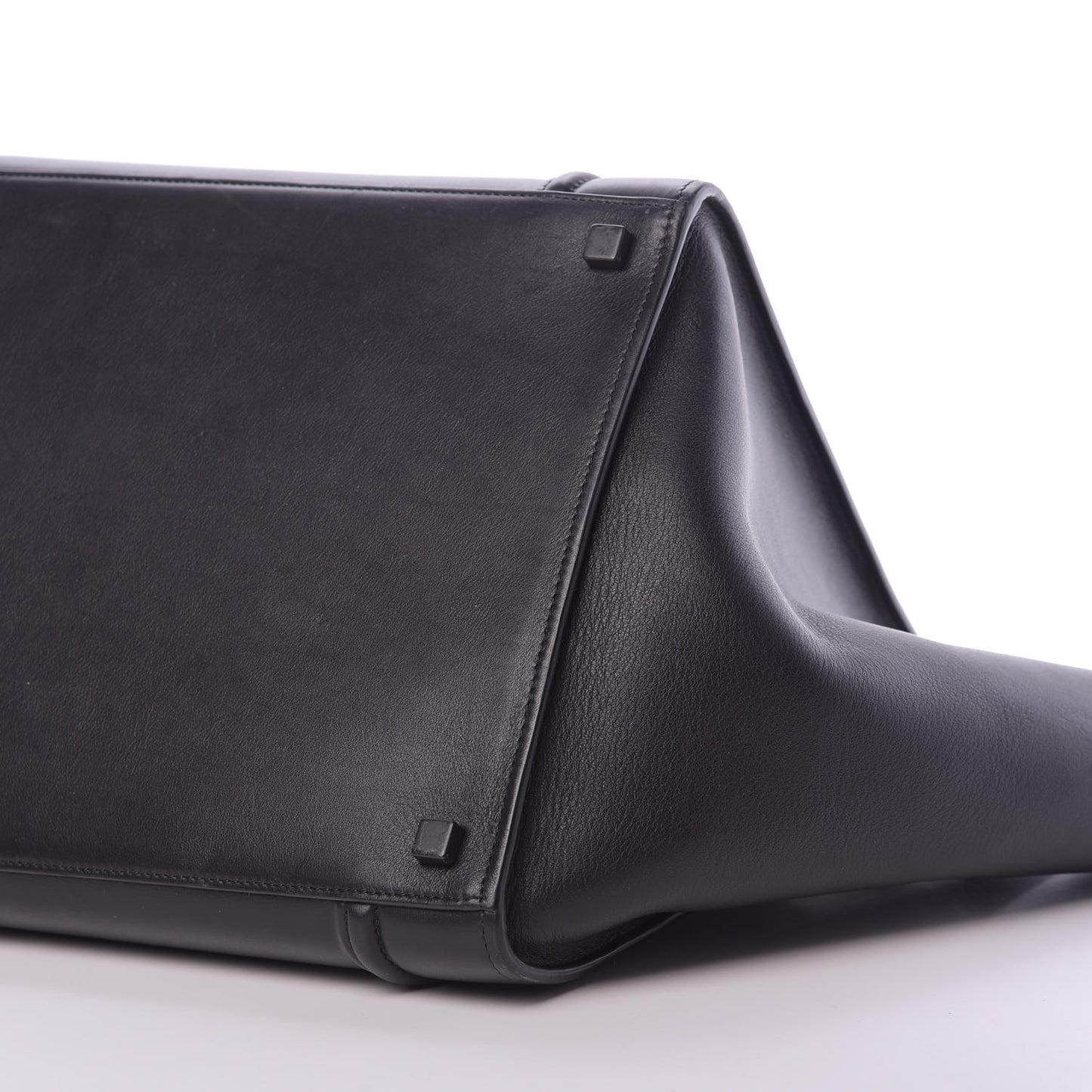 Supple Calfskin Medium Phantom Luggage Black