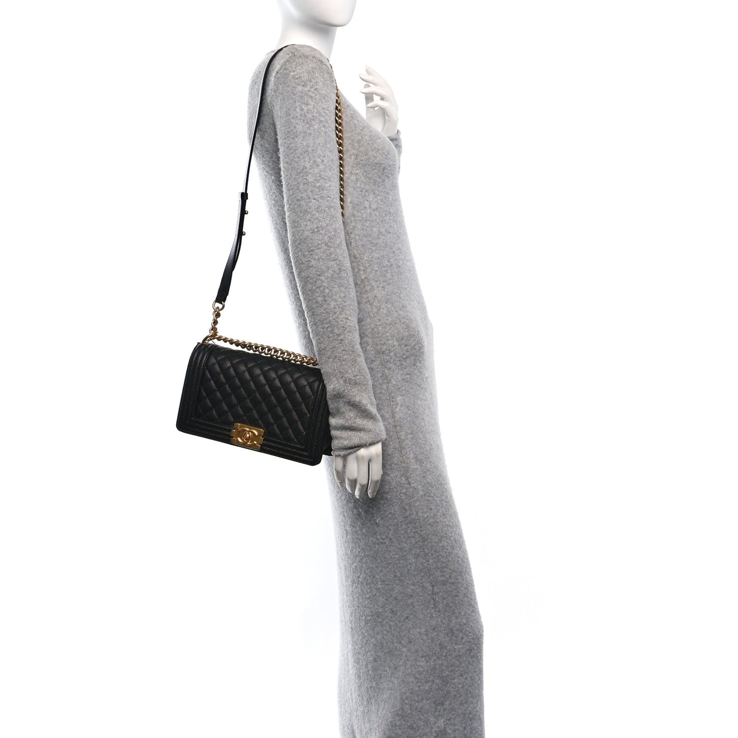 Caviar Quilted Medium Boy Flap Black