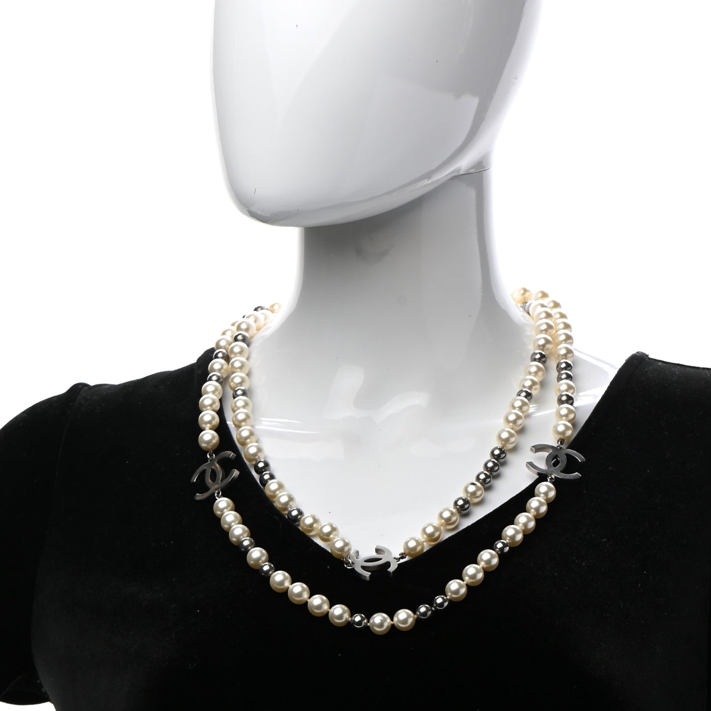Pearl CC Long Necklace Silver Pearly White Grey