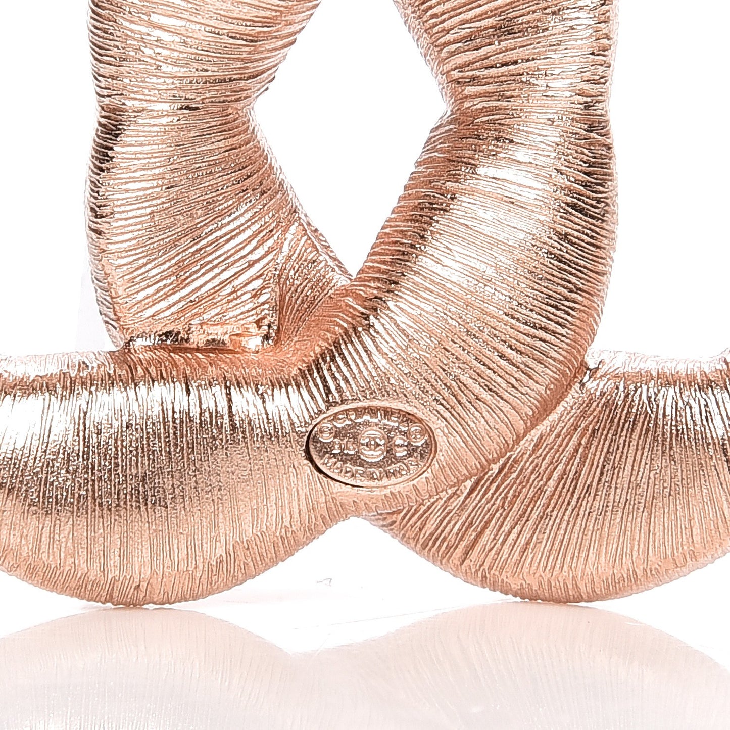 Crystal Twisted CC Brooch Rose Gold