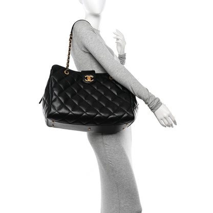 Chanel Metallic Grained Calfskin Quilted Shopping Tote Black 2 of 10