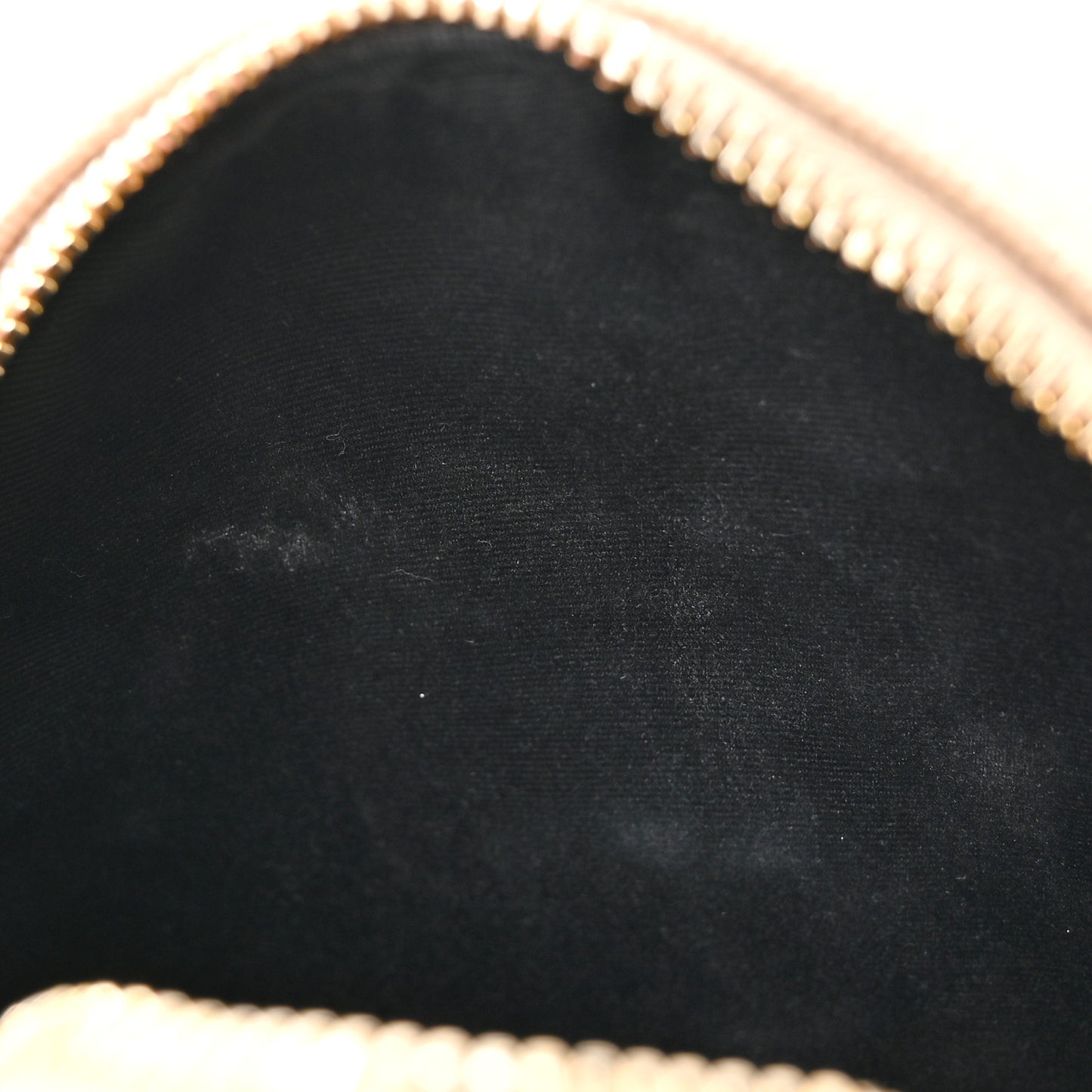 Grain De Poudre Matelasse Chevron Quilted Round Vinyle Camera Bag Dark Beige