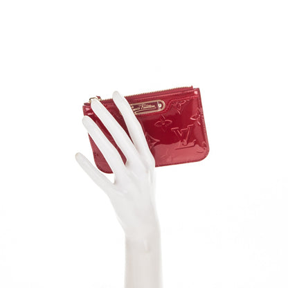 Louis Vuitton Vernis Key Pouch Pomme D'Amour 2 of 7