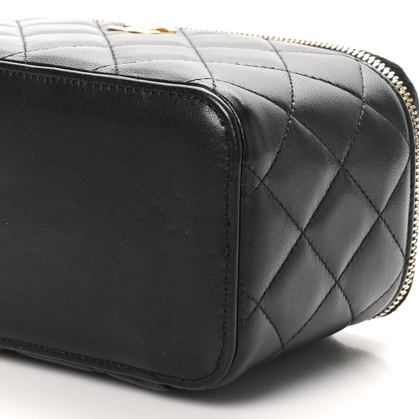 Lambskin Quilted Small Top Handle Vanity Case With Chain Black