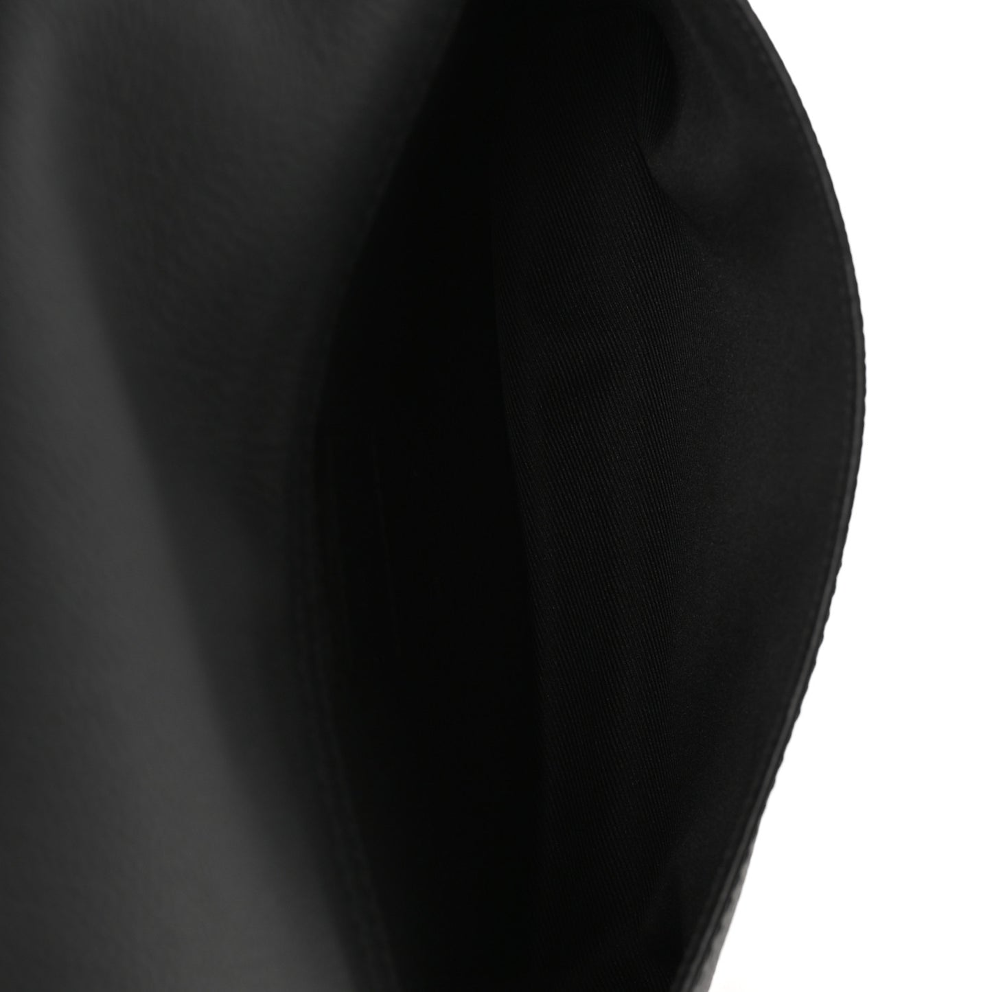 Grained Calfskin Aerogram Takeoff Sling Black