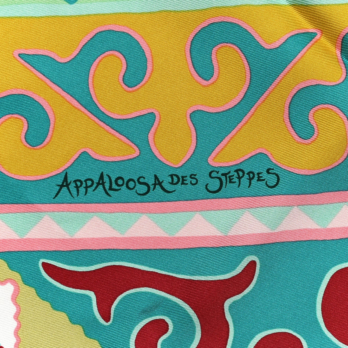 Silk Appaloosa Des Steppes Scarf 90 Creme Black Vert