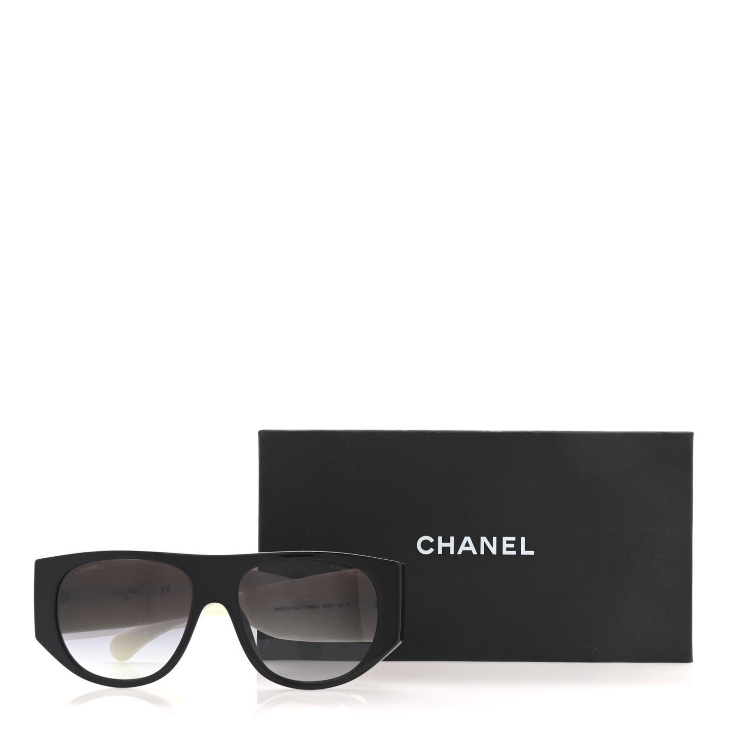 Acetate Quilted CC Pilot Sunglasses 71465 White Black