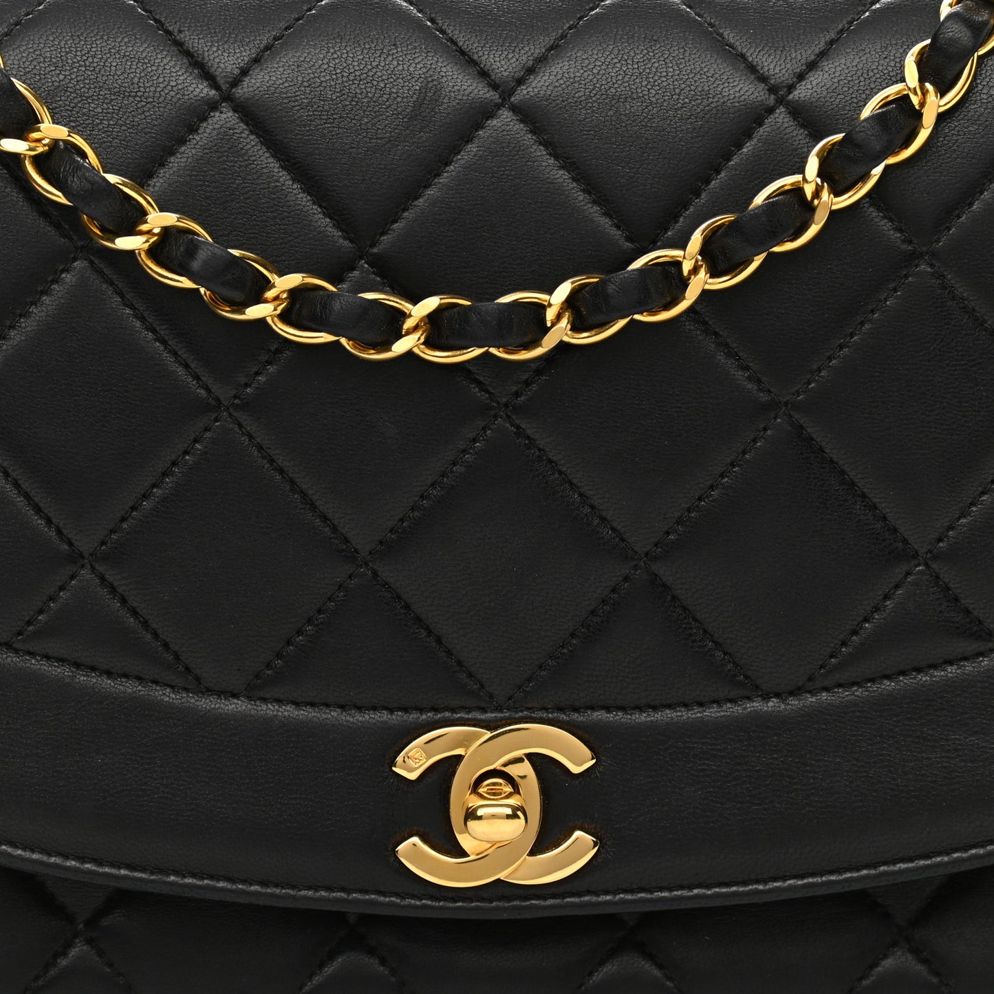 Lambskin Quilted Medium Single Flap Black