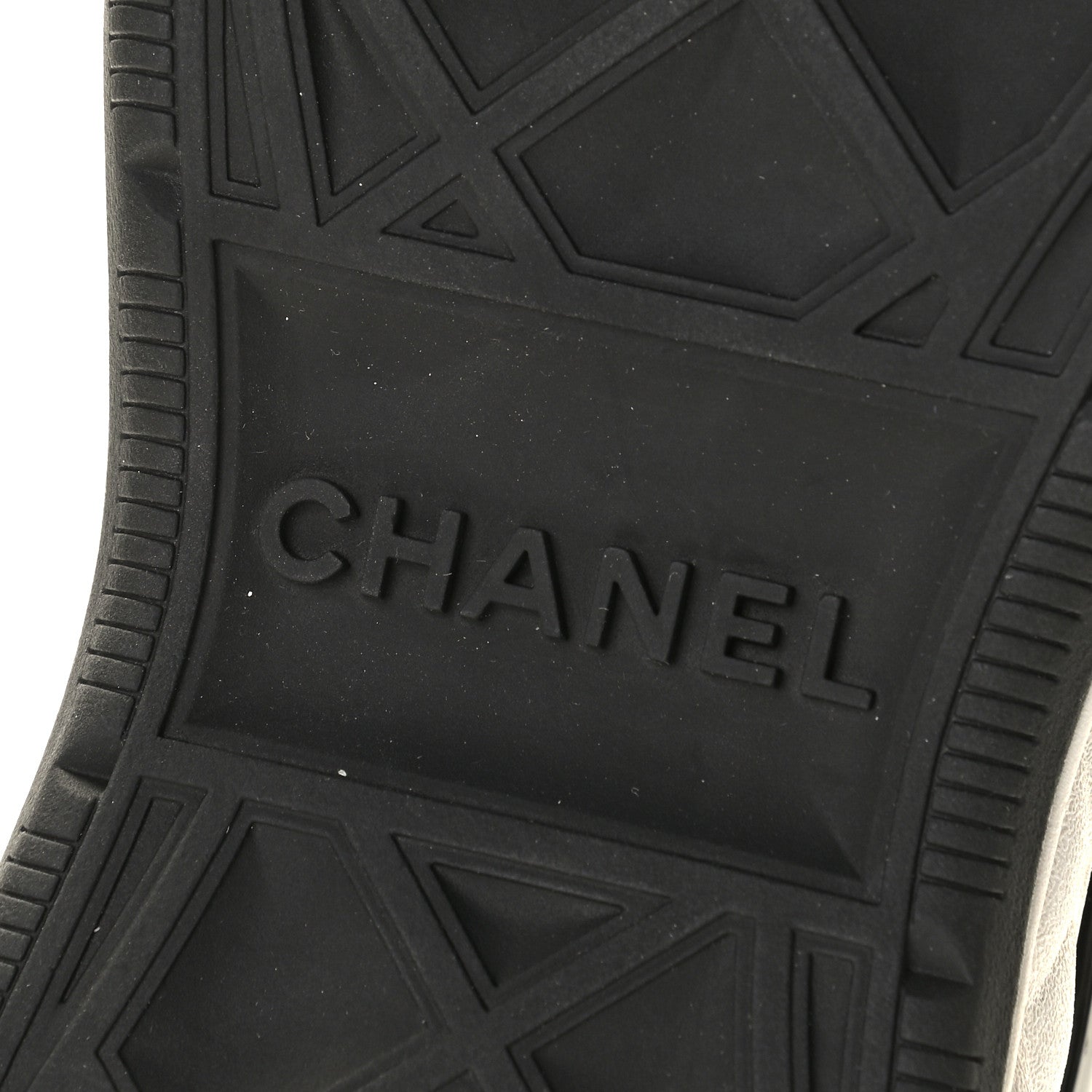 Chanel Velvet Calfskin Mixed Fibers CC Sneakers 40 Black 8 of 9