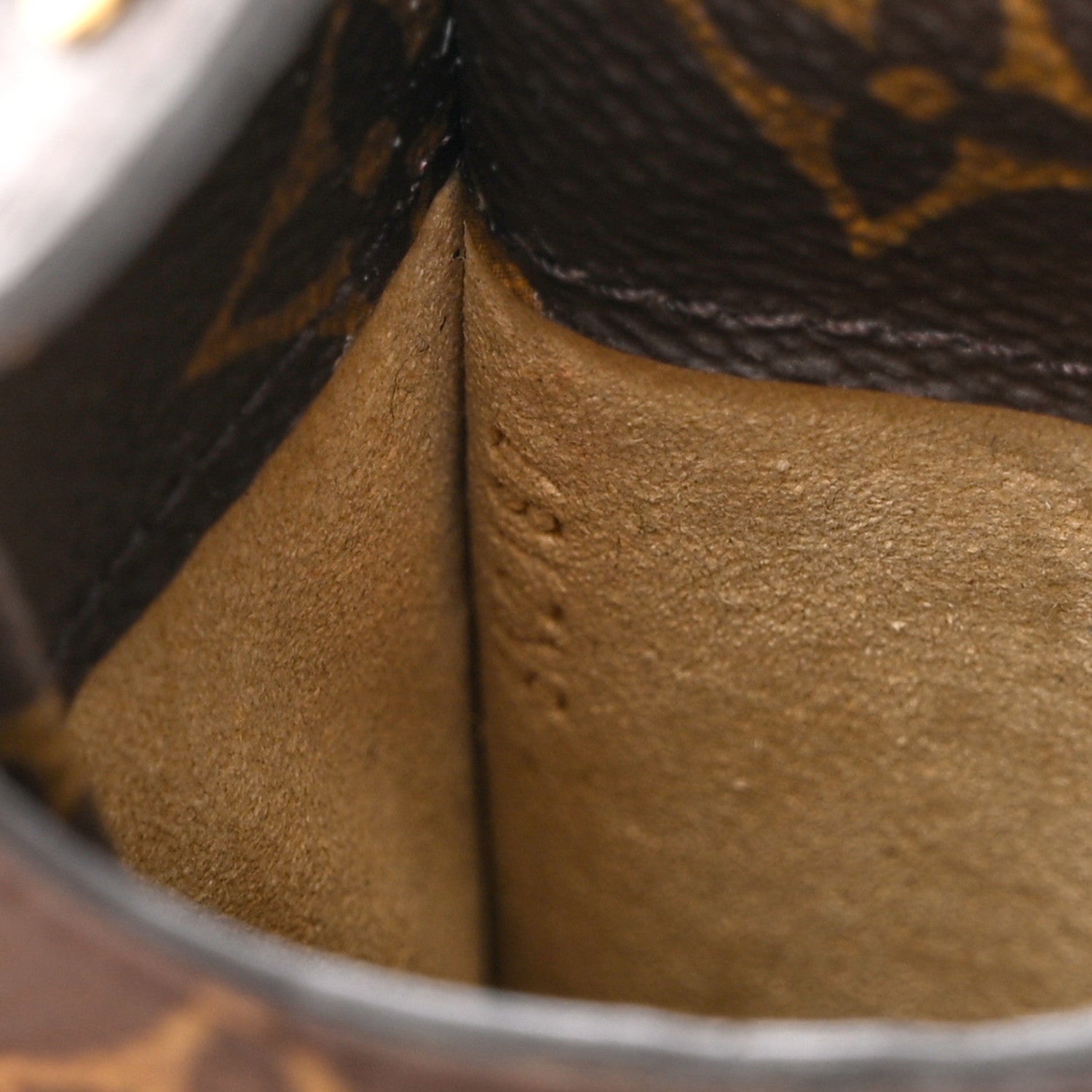 Louis Vuitton Monogram Sunglasses Case MM 7 of 12
