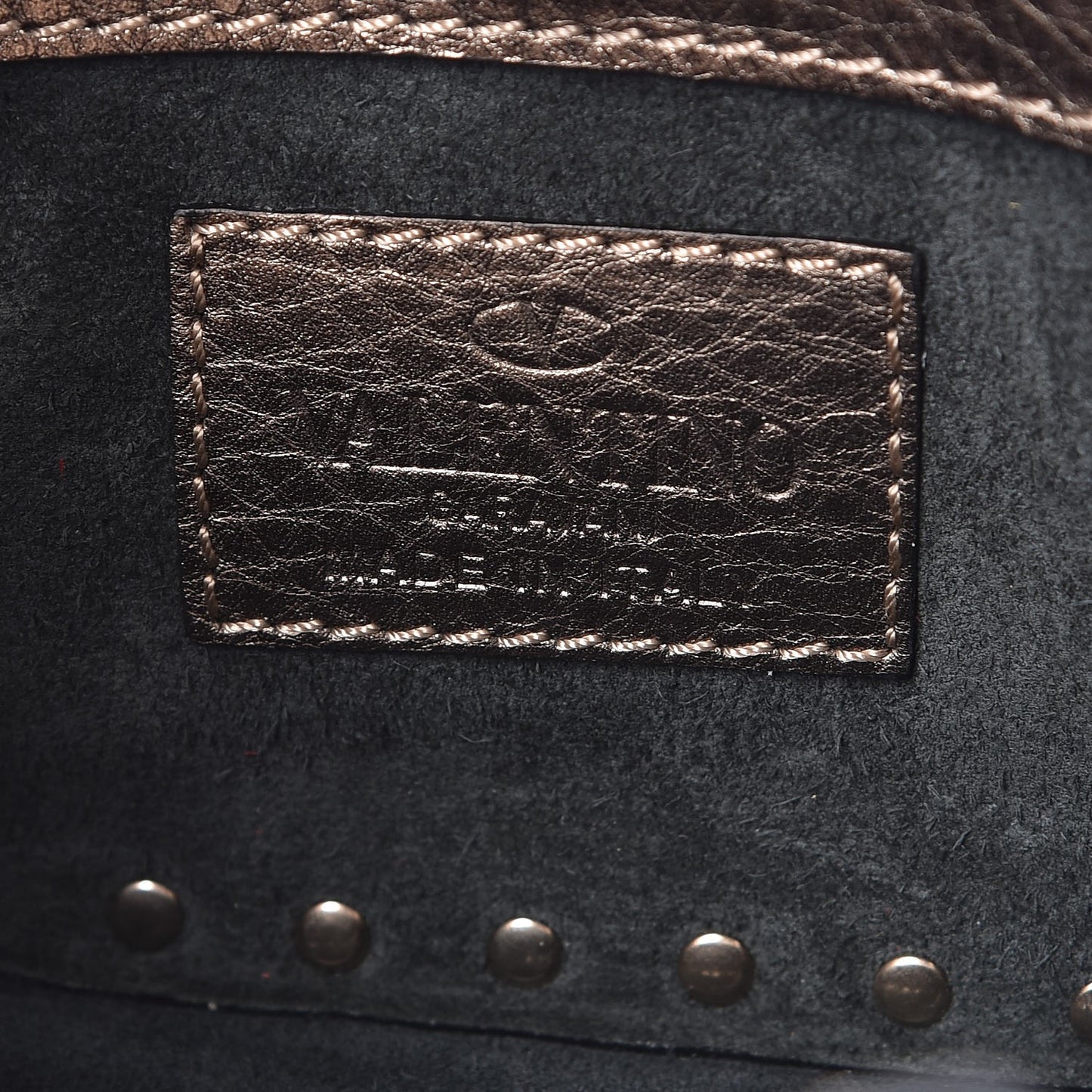 Metallic Pebbled Calfskin Micro Rockstud Tote Sasso