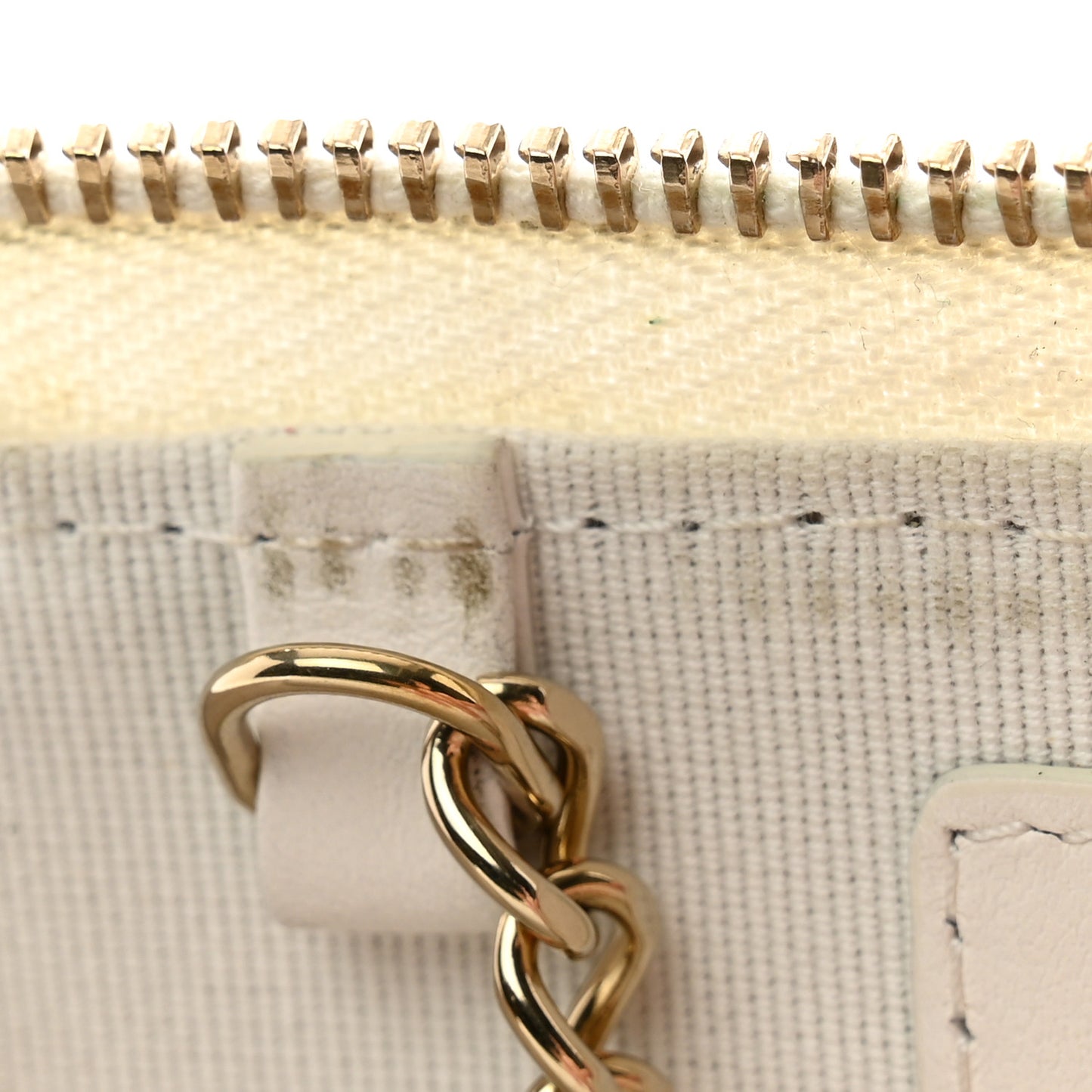 Caviar Quilted Zipped Key Holder Case White