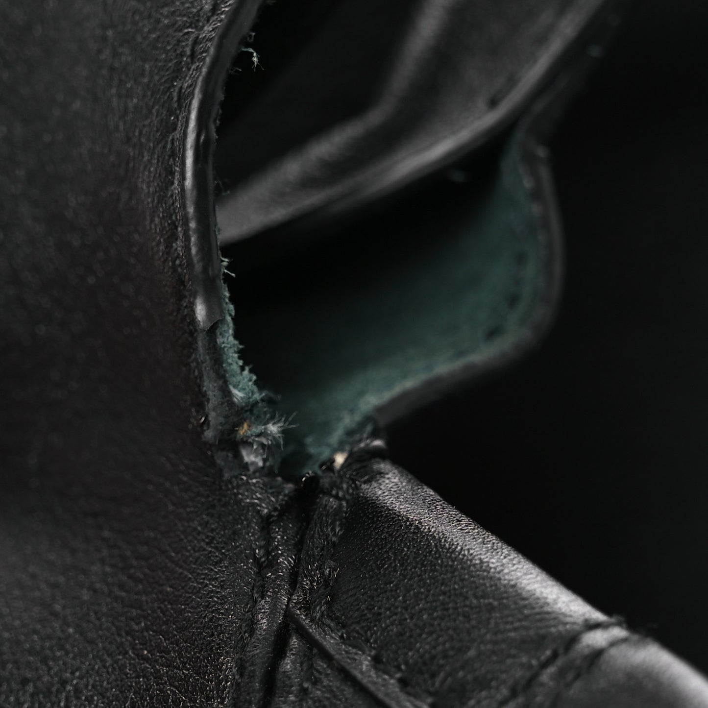 Silky Calfskin Medium Sawyer Messenger Bag Black