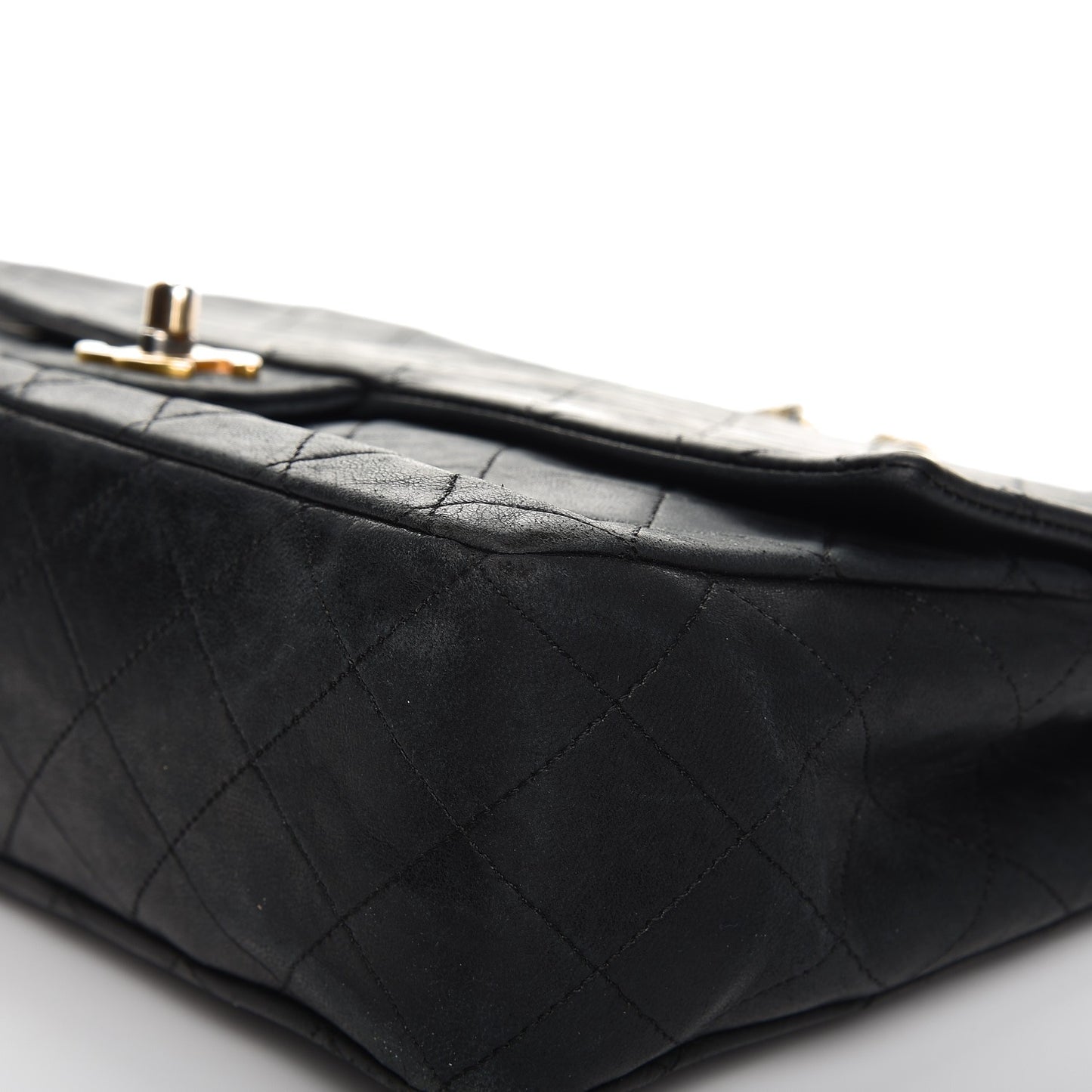 Lambskin Medium Single Flap Black