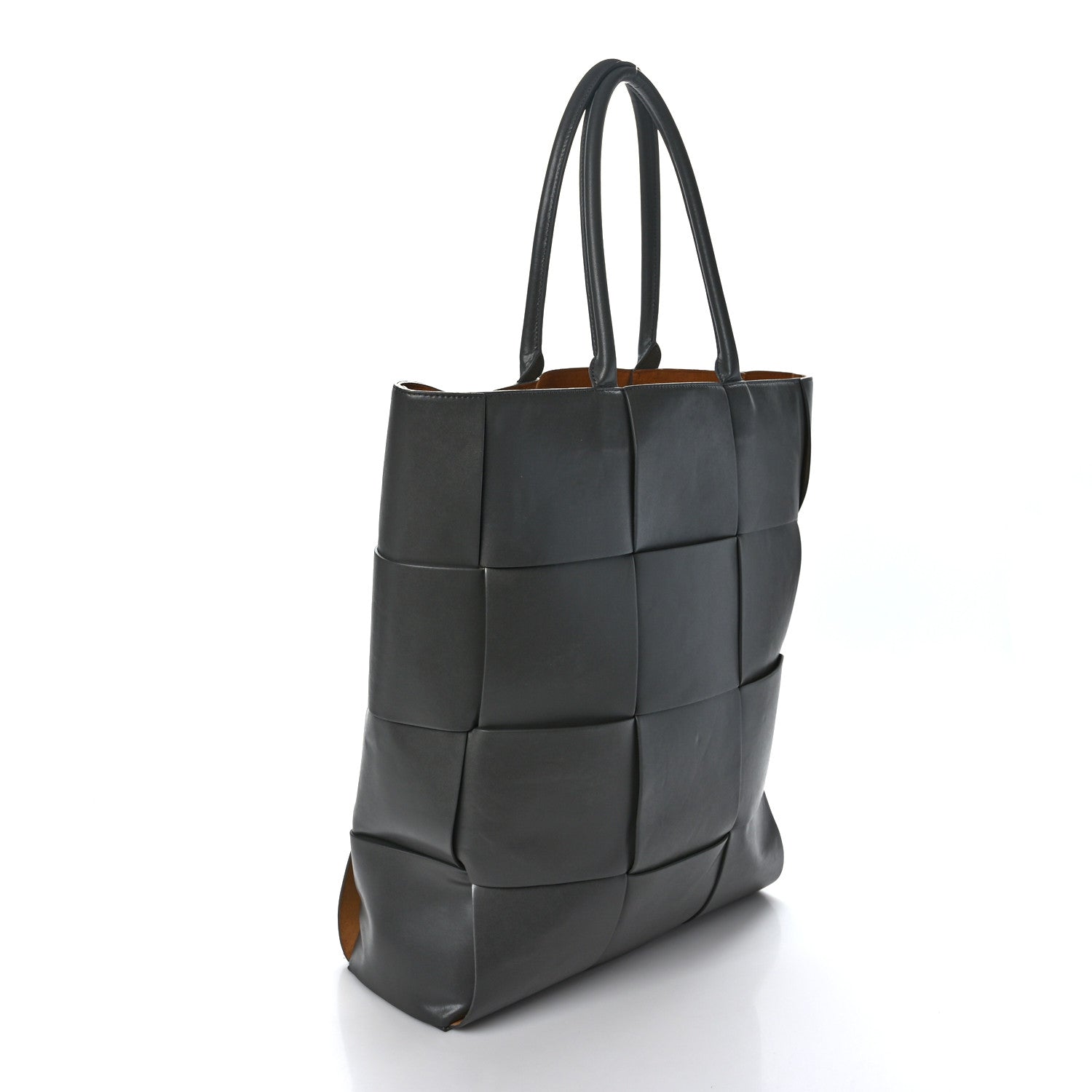Bottega Veneta Nappa Maxi Intrecciato Mens Vertical Arco Tote Light Graphite 2 of 7