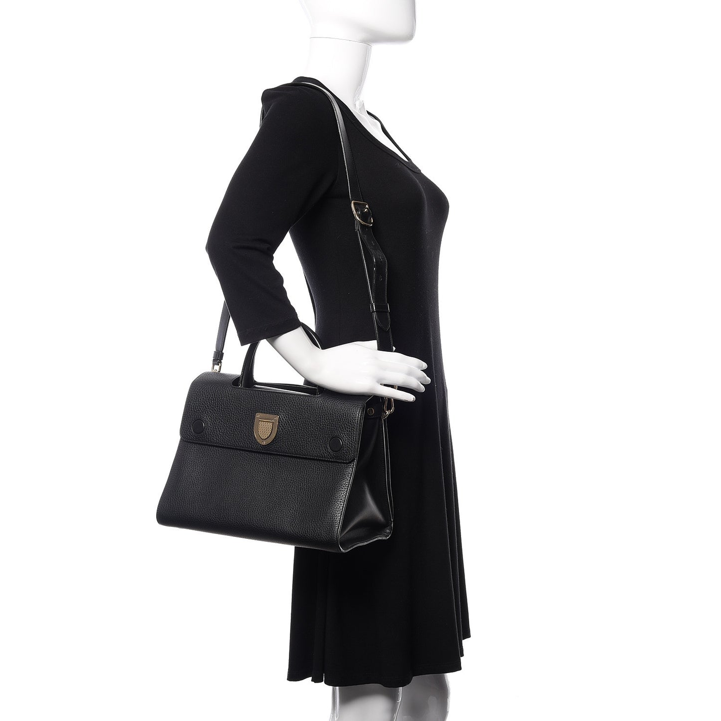 Grained Calfskin Medium Diorever Flap Black