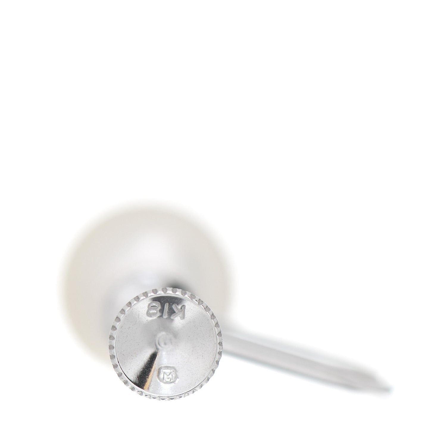 18K White Gold Pearl 7-7.5mm Screw Back Earrings