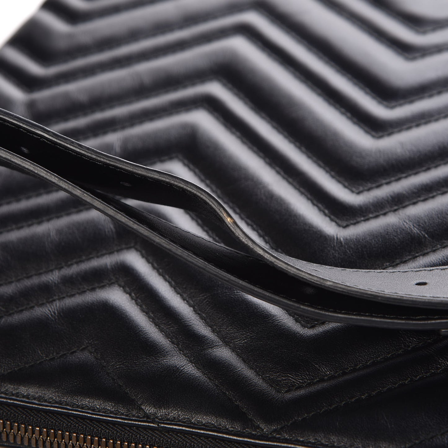 Calfskin Matelasse GG Marmont Flat Messenger Bag Black