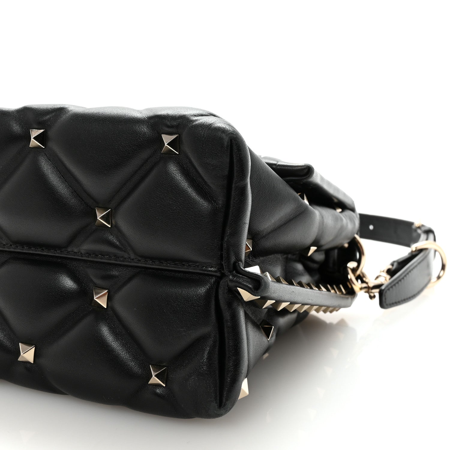 Valentino Garavani VLTN フラップ メッセンジャーバッグ Valentino Garavani Vltn Messenger Bag In Black - 50% Off