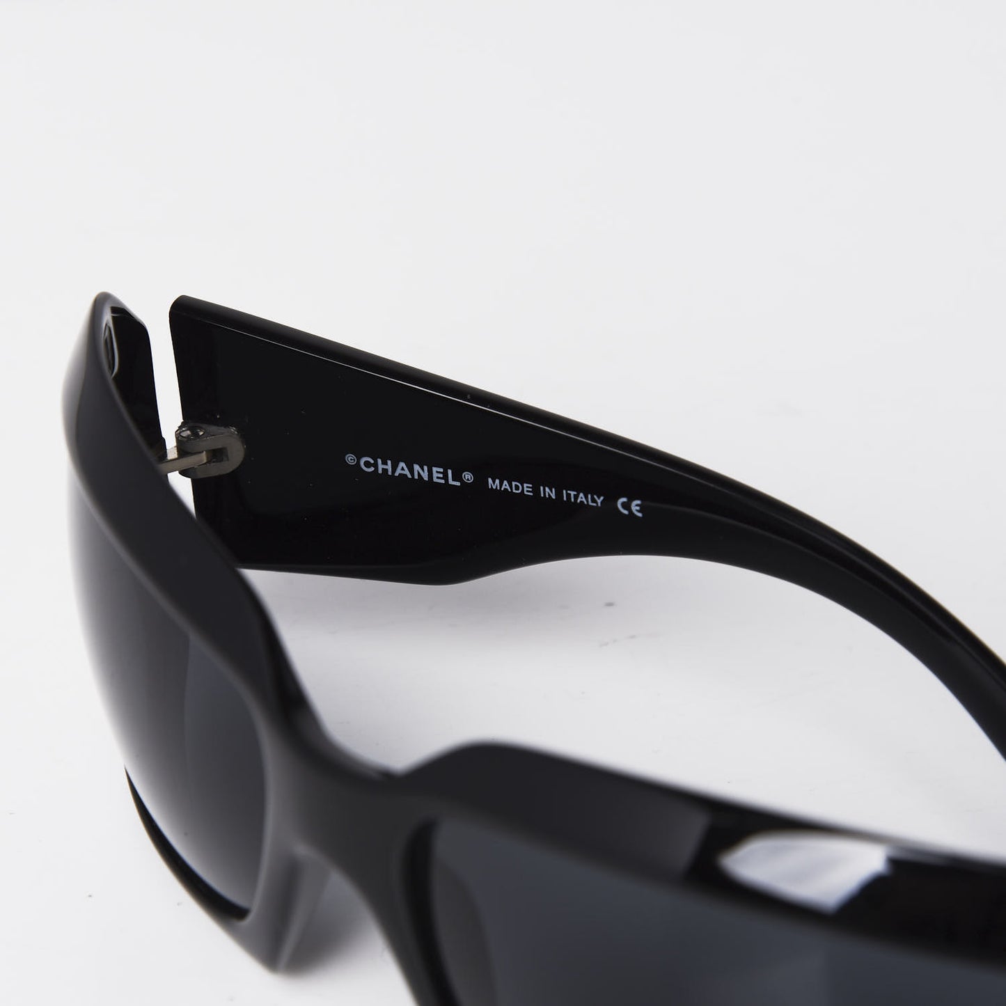 Mother of Pearl CC Sunglasses 5076-H Black