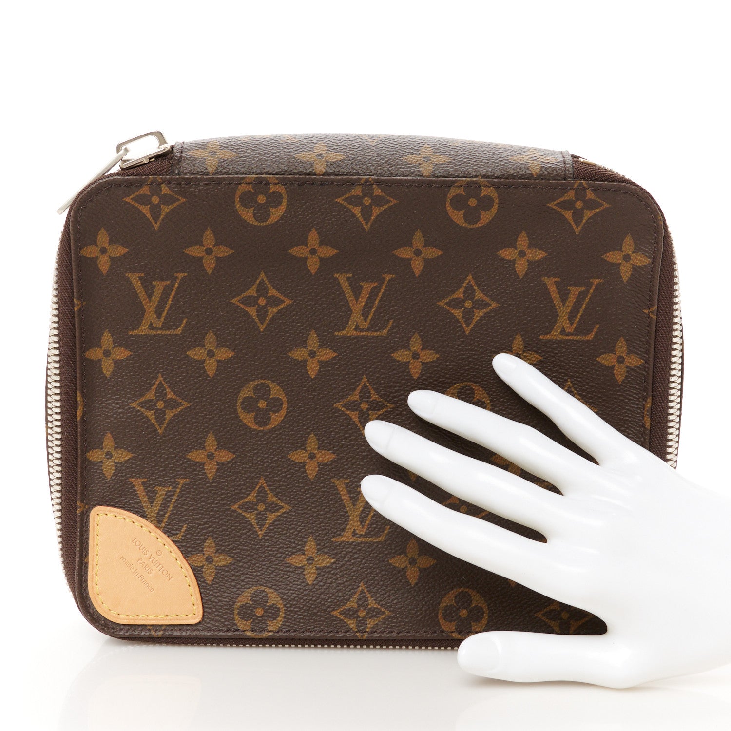 Louis Vuitton Monogram Horizon Accessories Pouch 2 of 8