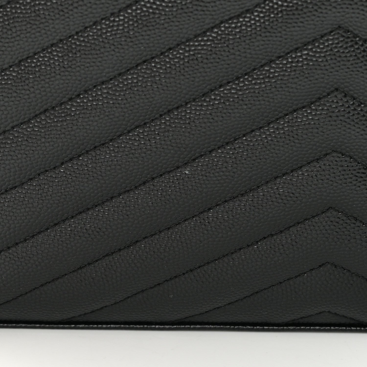 Saint Laurent Grain De Poudre Matelasse Chevron Monogram Monochrome Chain Wallet Black 11 of 13