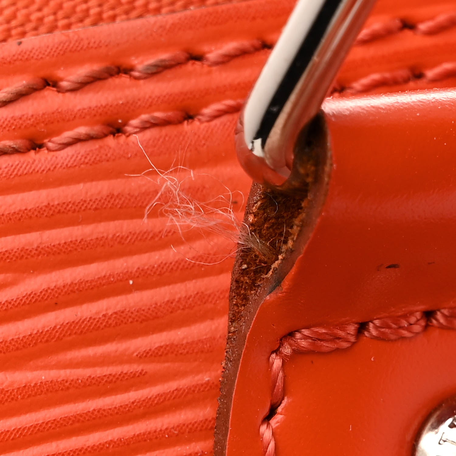 Louis Vuitton Epi Alma GM Piment 11 of 17