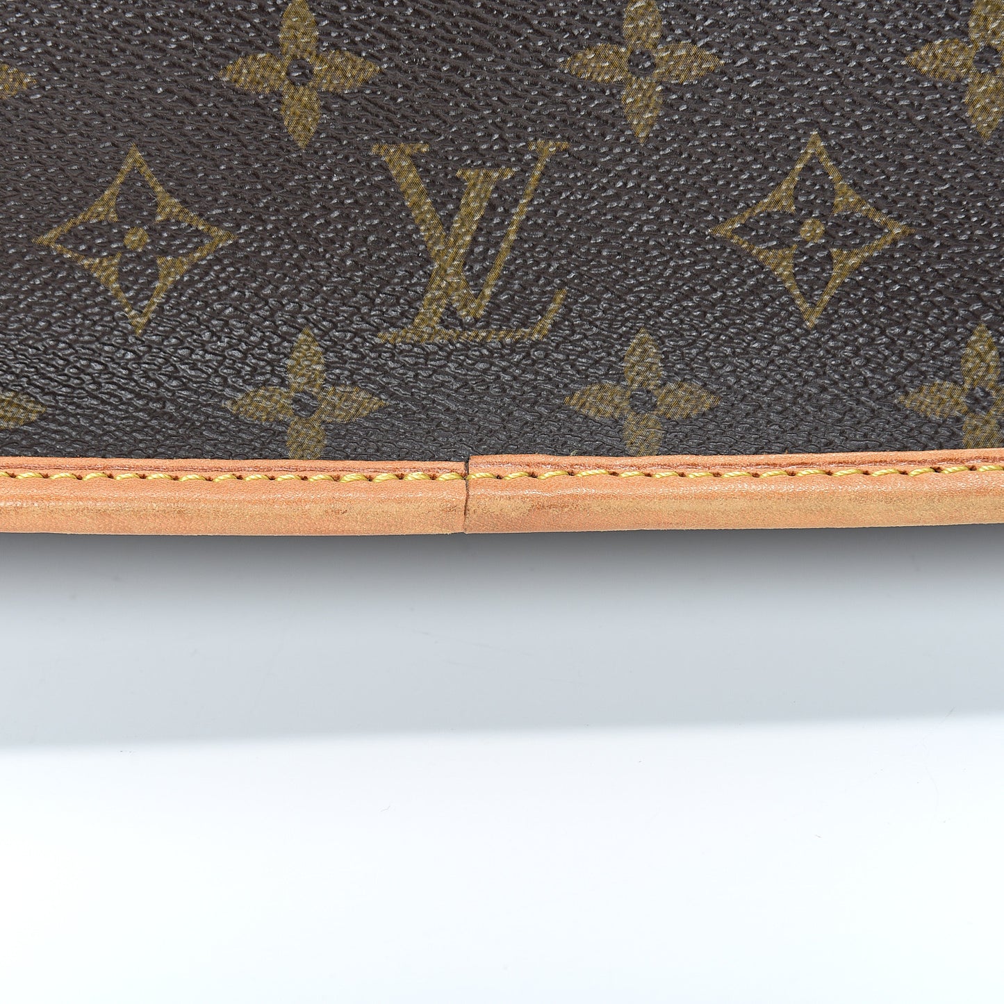 Monogram Sologne