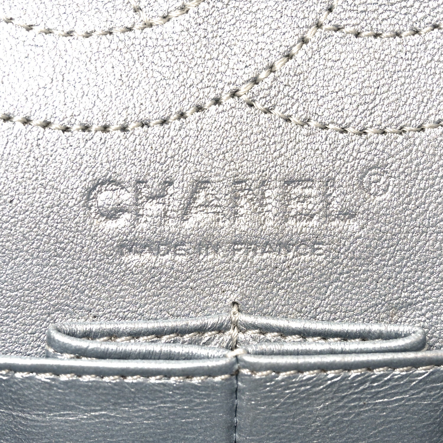 Chanel Metallic Calfskin Striped 2.55 Reissue 226 Silver 6 of 11