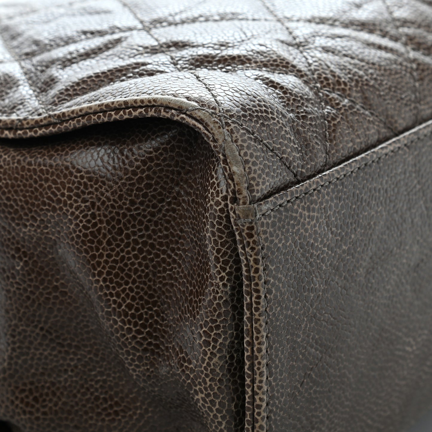 Crumpled Grained Calfskin Jumbo CC Crave Flap Beige