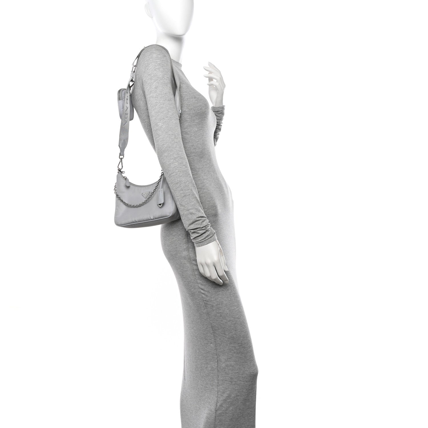 Prada Re-Nylon Saffiano Re-Edition 2005 Shoulder Bag Fiordaliso 2 of 10