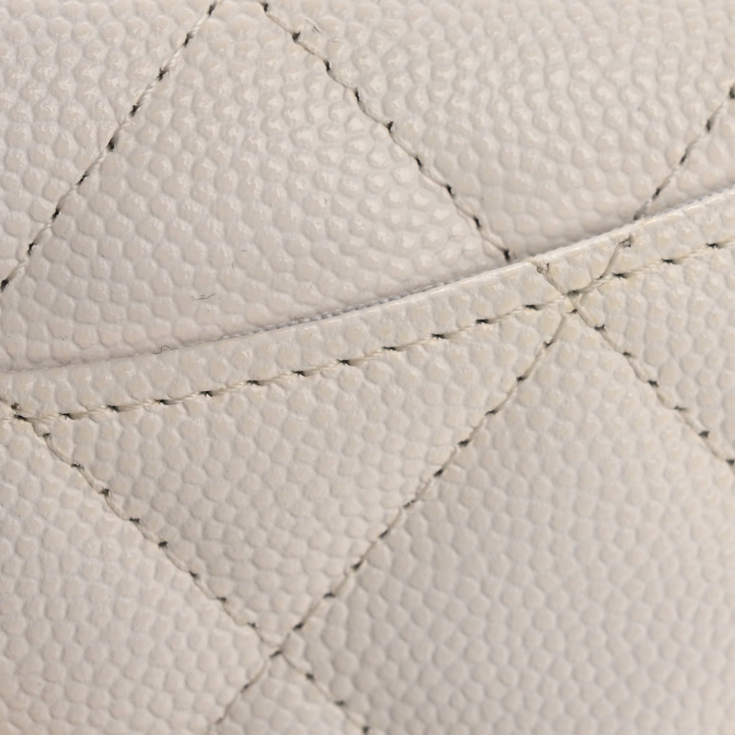 Caviar Quilted Flap Card Holder On Chain White