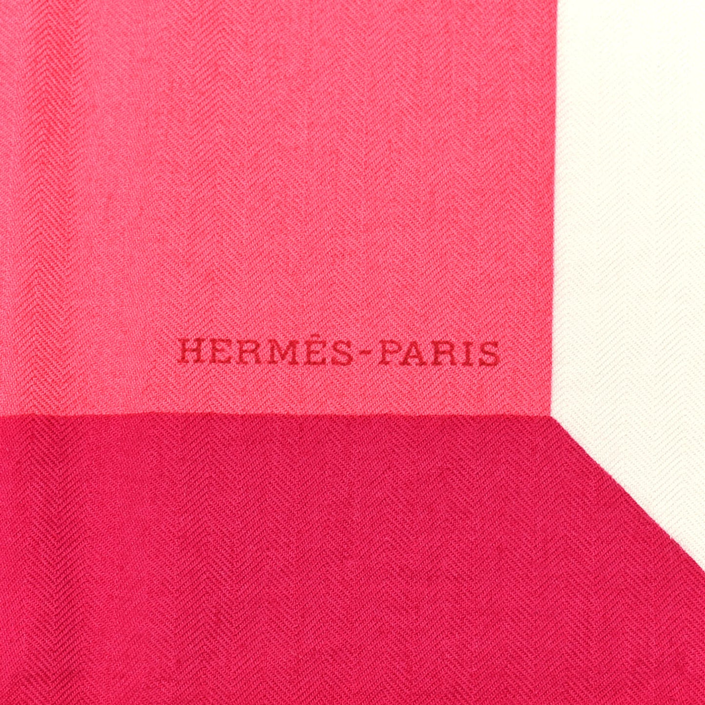 Cashmere Silk Encadre H Passant Giant Scarf 140 Rose Bonbon Fuchsia