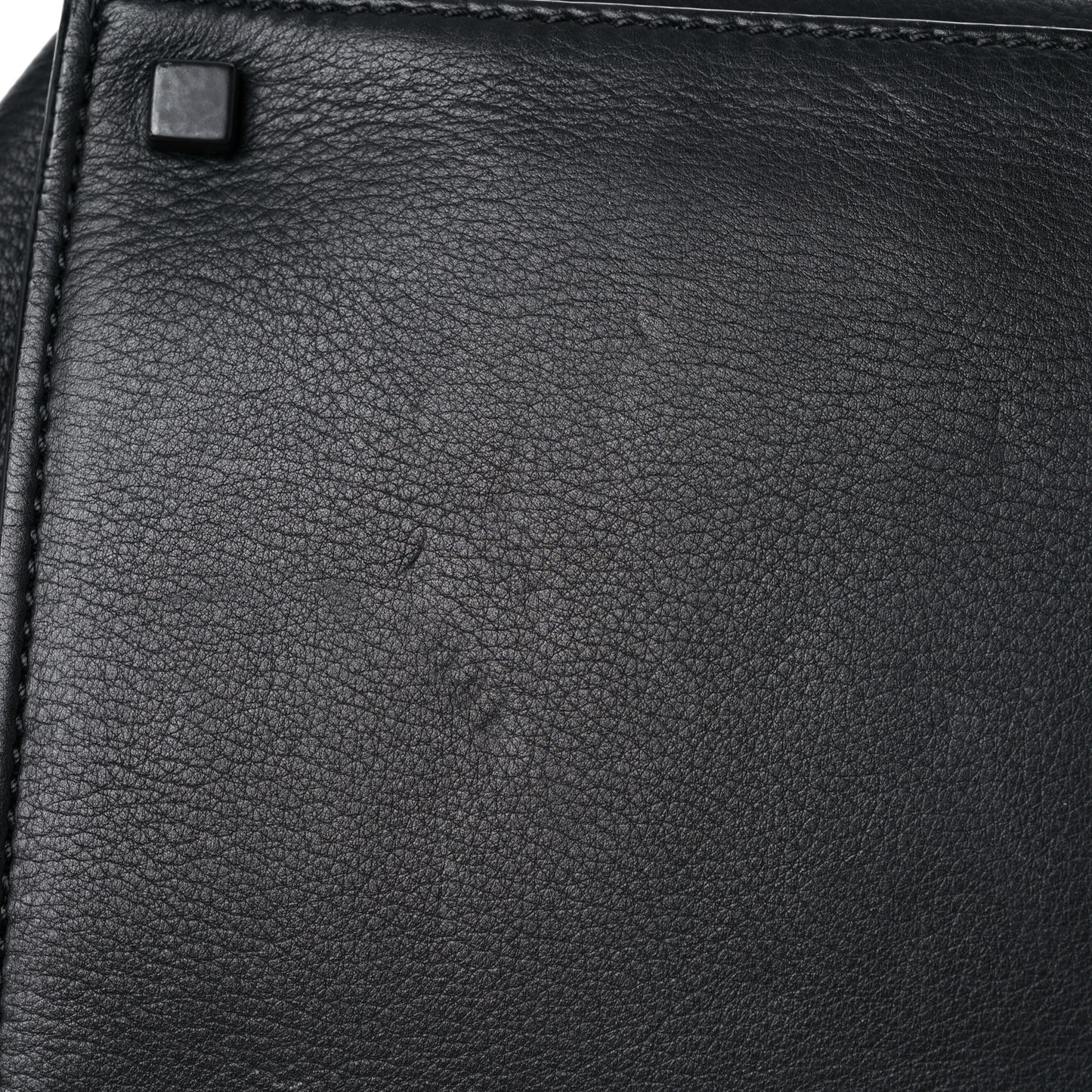 Grained Calfskin Medium Phantom Luggage Black