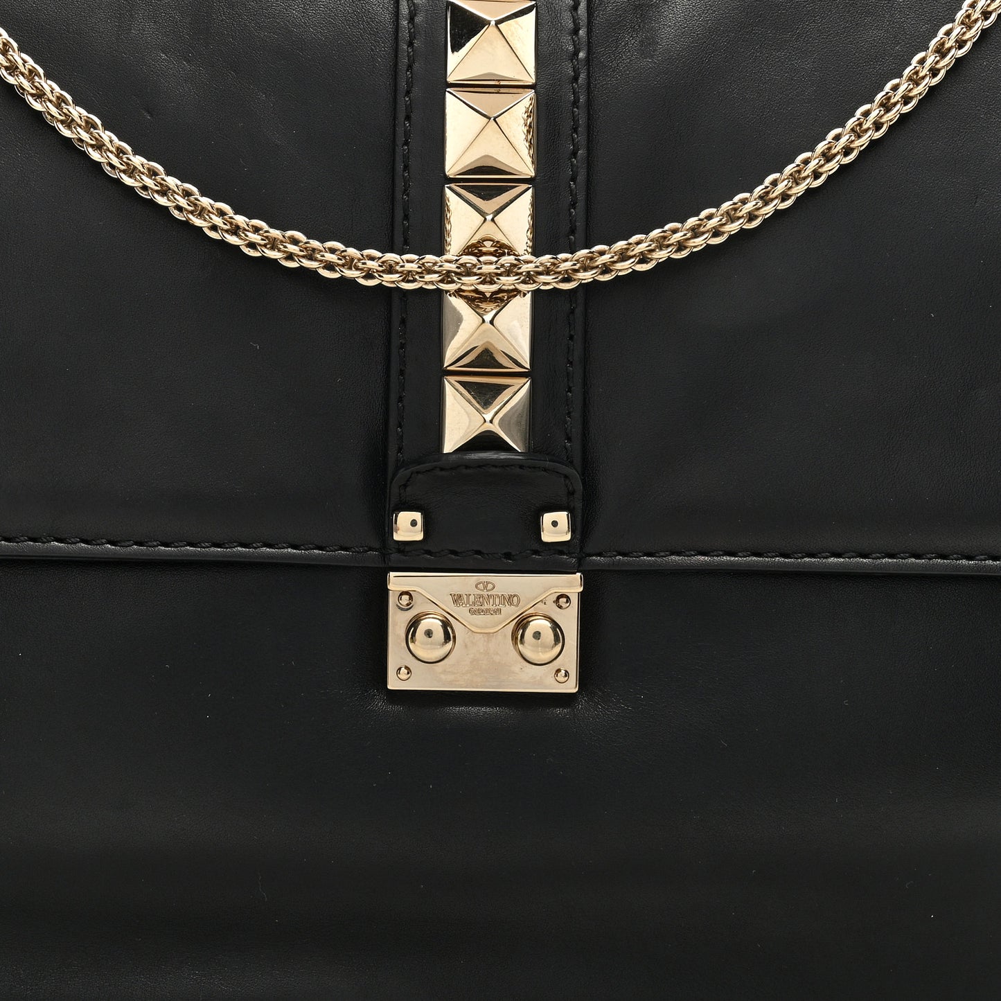 Vitello Extra Large Glam Lock Rockstud Flap Black