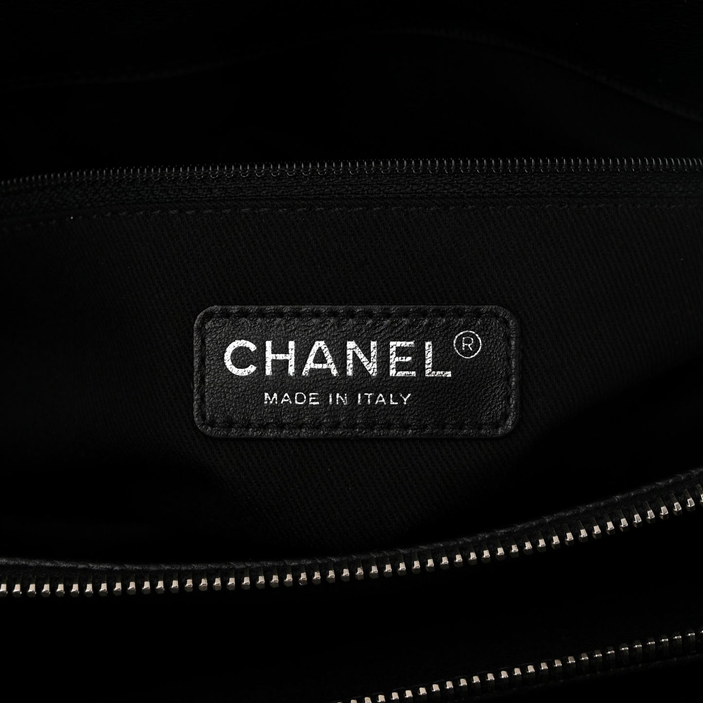Caviar Quilted CC Timeless Soft Tote Black