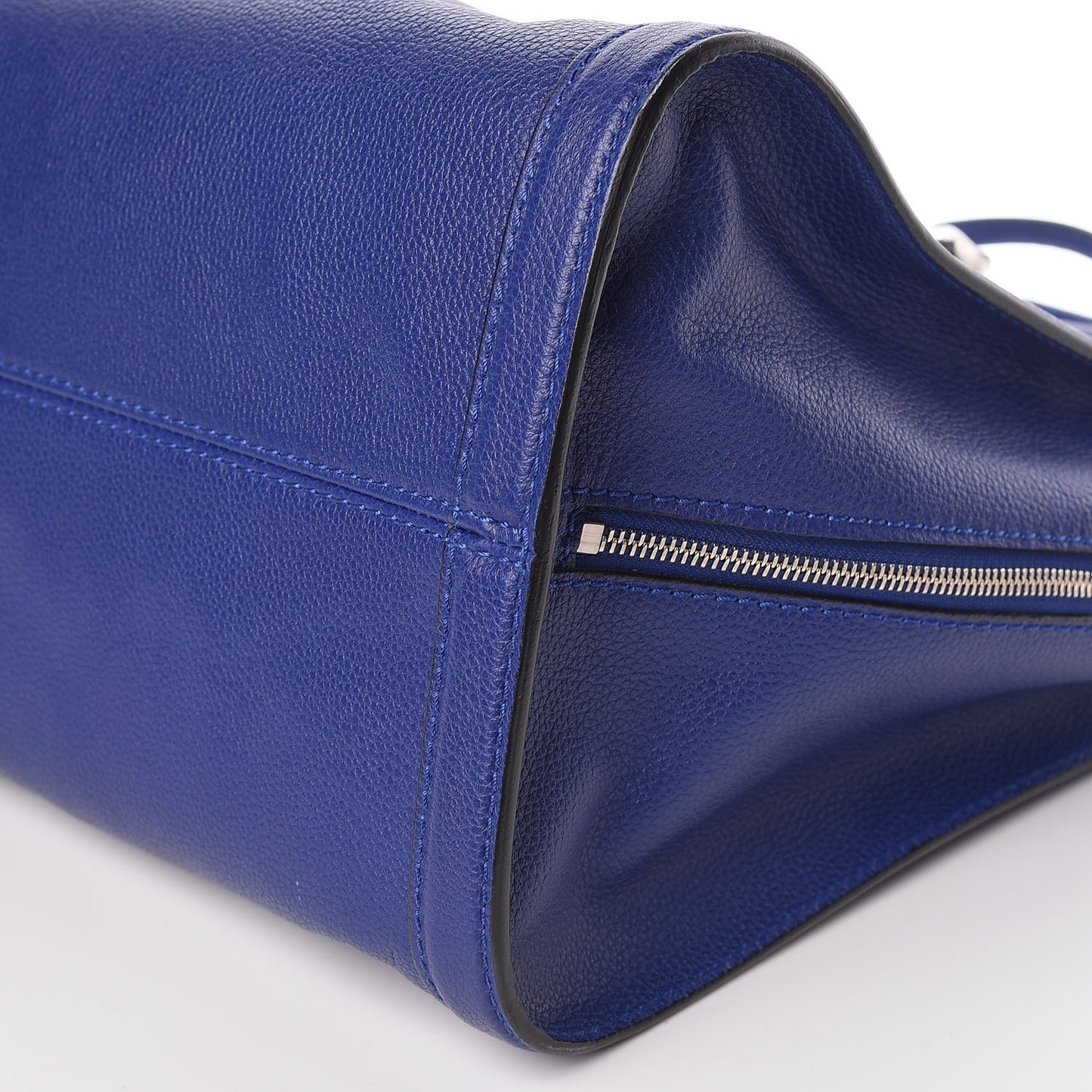 Pebbled Calfskin Large Skull Padlock Zip Around Tote Ultramarine