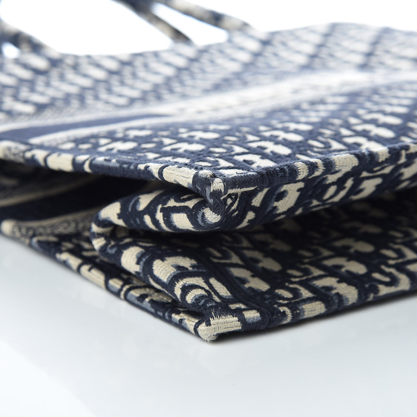 Oblique Book Tote Blue Multicolor