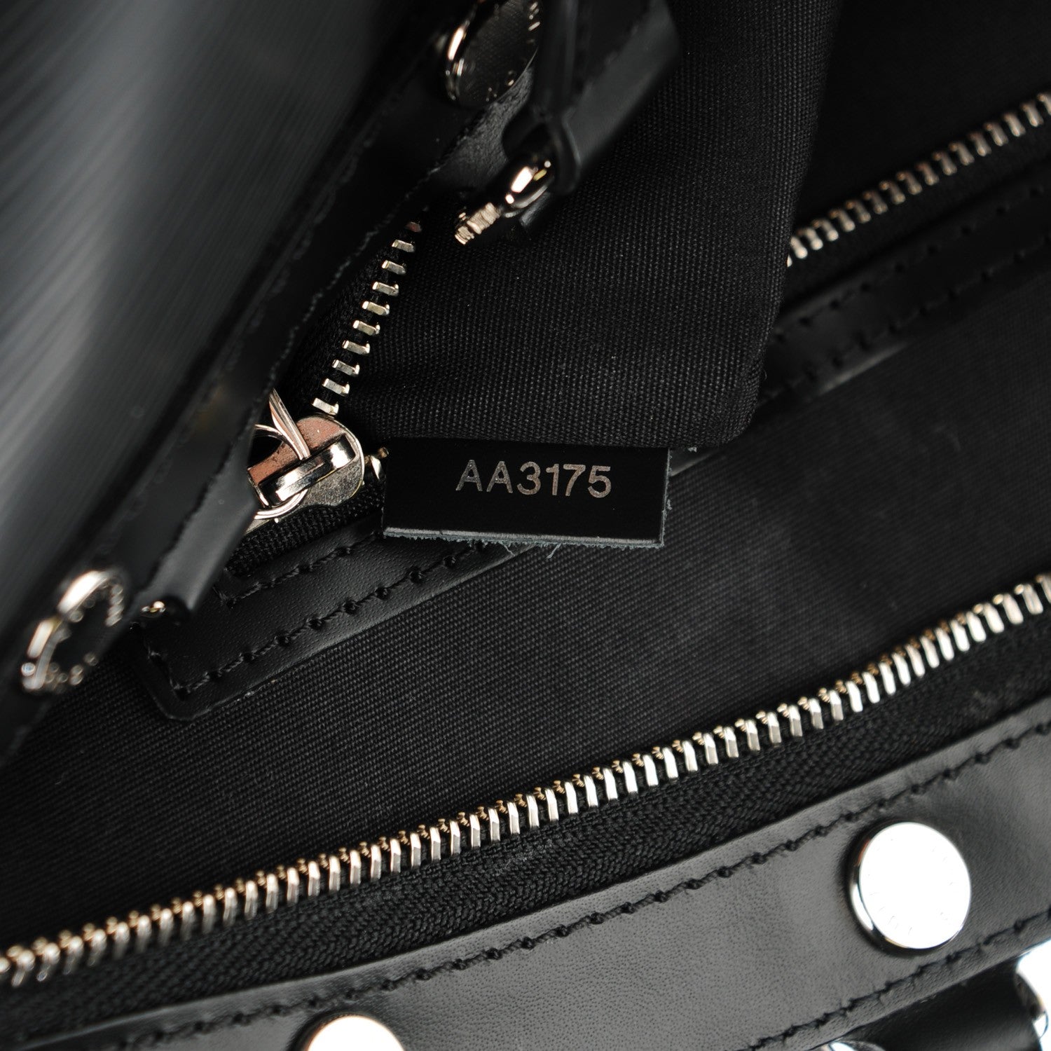 Louis Vuitton Epi Brea MM Black 8 of 8