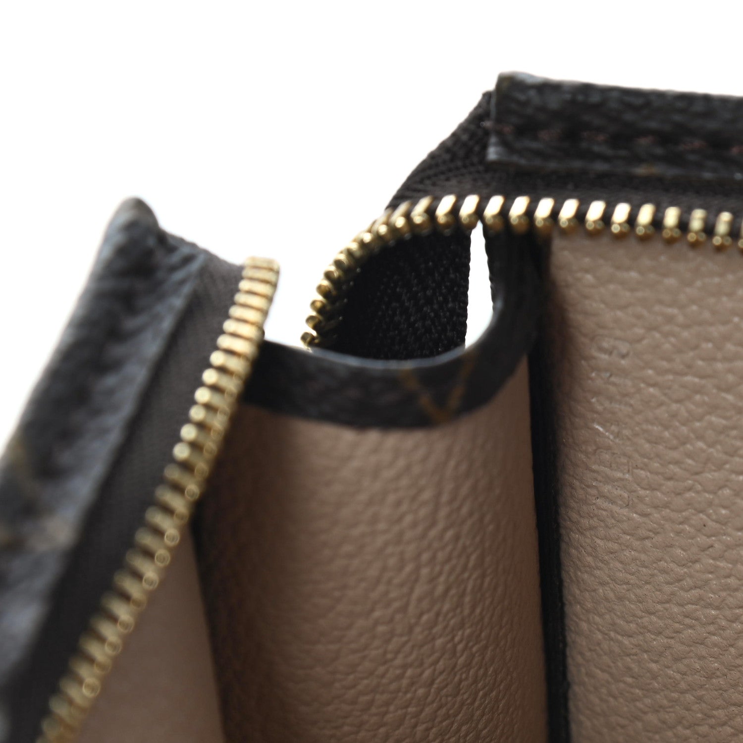 Louis Vuitton Monogram Toiletry Pouch 15 7 of 7