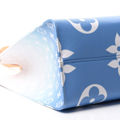 Louis Vuitton Monogram Giant By The Pool Onthego GM Blue 6 of 10