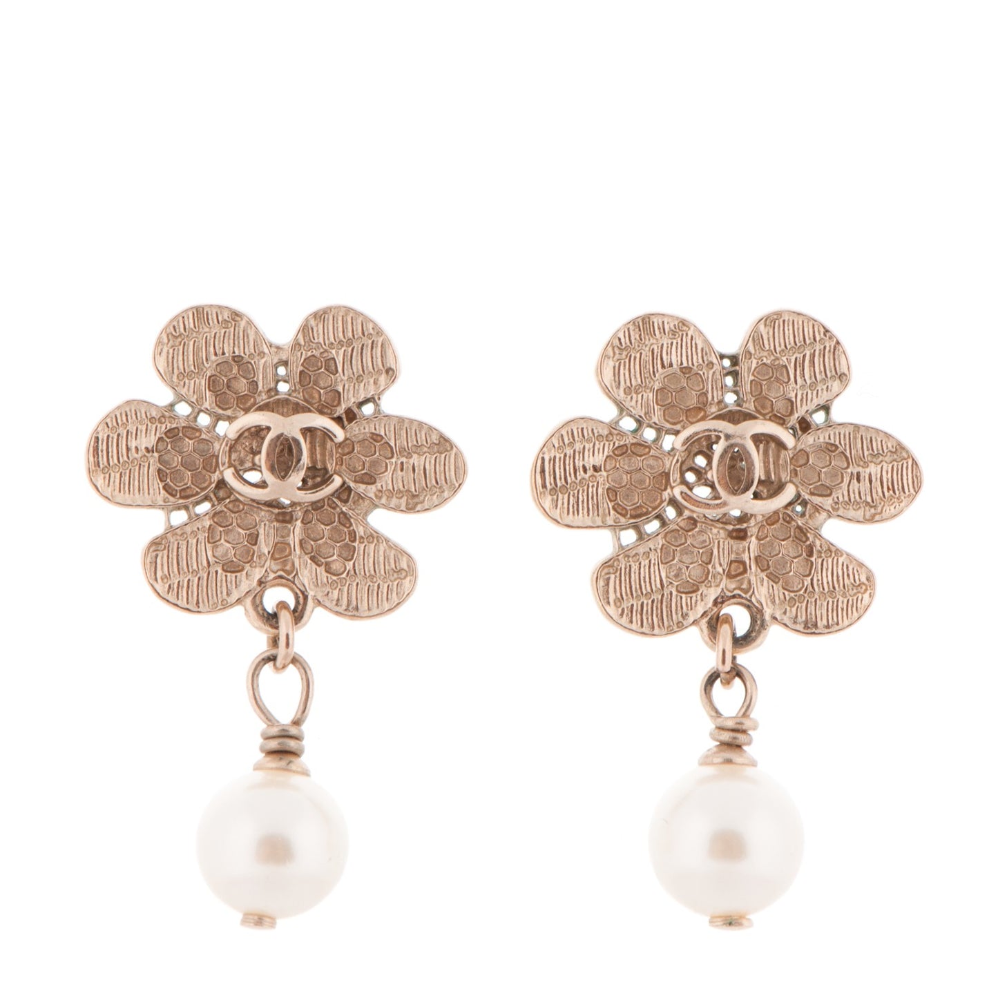 Pearl CC Camellia Dangle Earrings Gold