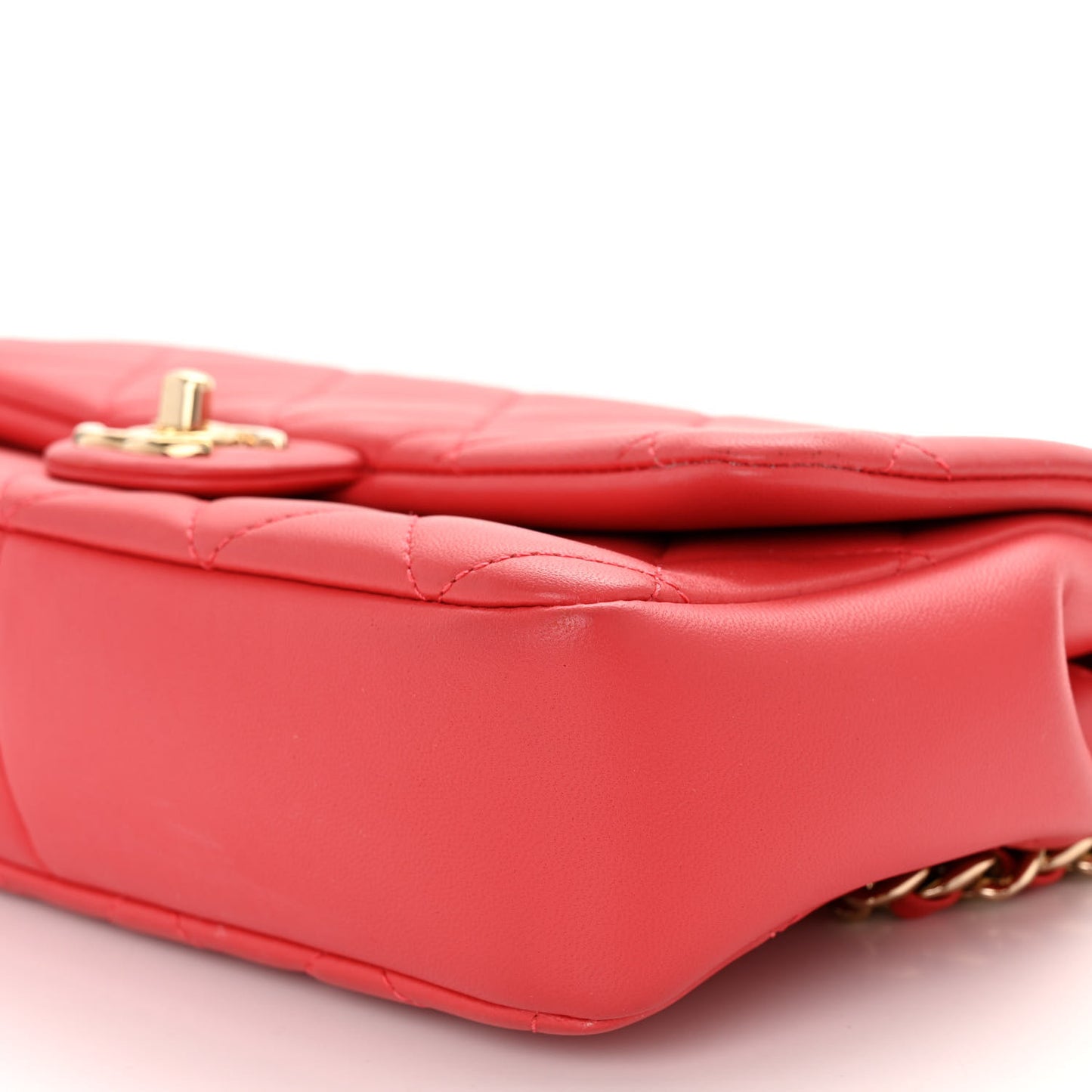 Lambskin Quilted Resin Bi-Color Chain Flap Bag Red