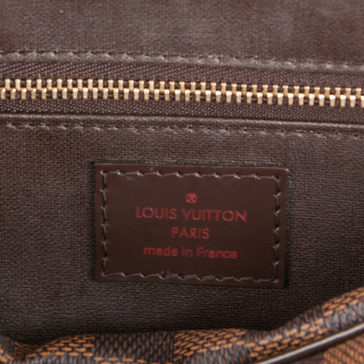 Damier Ebene Toiletry Bag 25