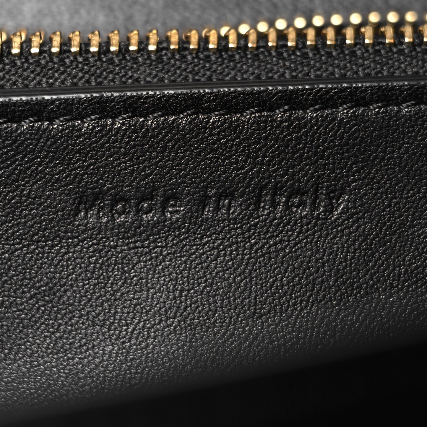 Box Calfskin Medium Classic Box Flap Bag Black