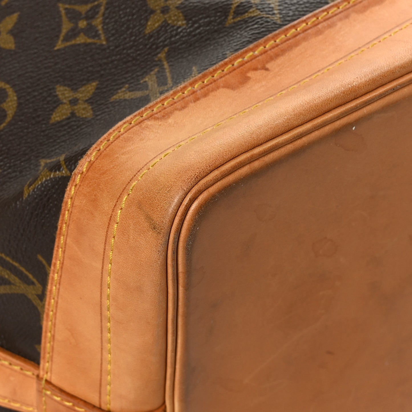 Monogram Noe