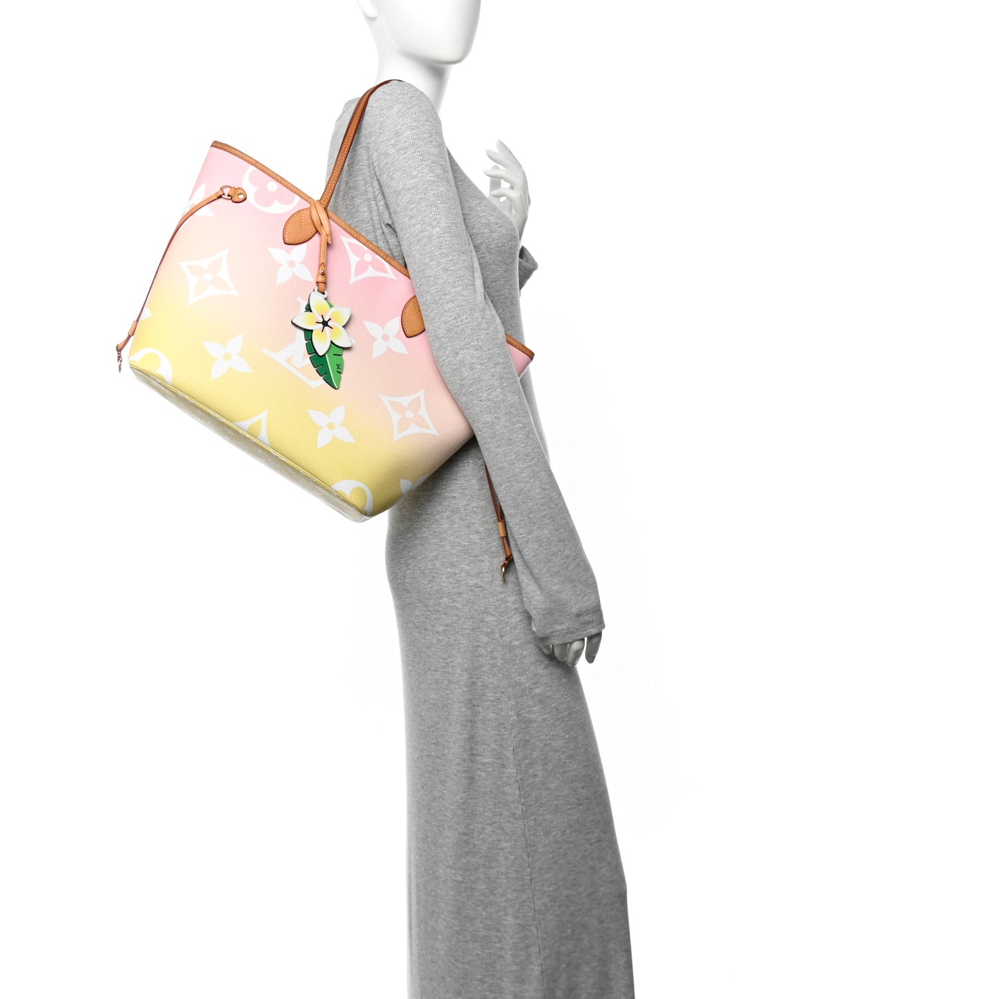 Monogram Giant By The Pool Neverfull MM Light Pink